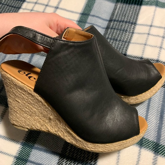 Rue 21 7-8 Black Fake Leather Wedges Peep Toe - Picture 2 of 6